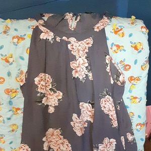 Torrid size 2 sleeveless top